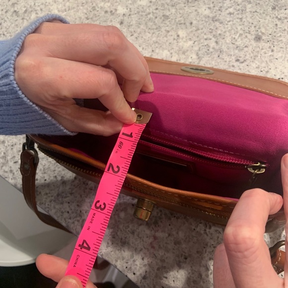 Roots Leather Shoulder Bag - Picture 8 of 8